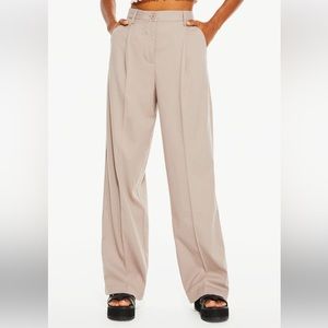Aeropostale High Rise Pleated Trouser